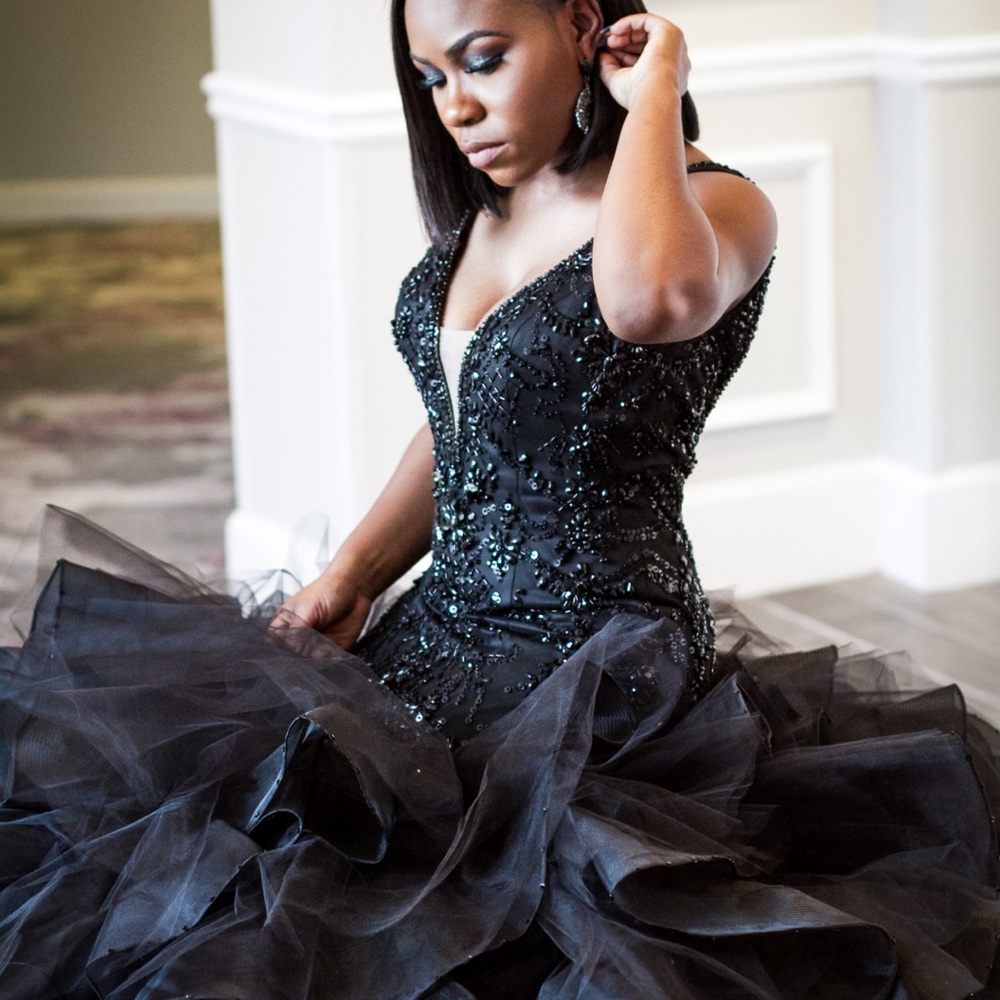 Prom dress size 4 - Picture 2 of 7